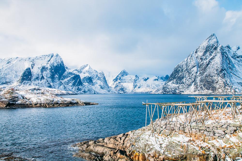 hamnøy reine, lofoten norwegen winter schnee märz